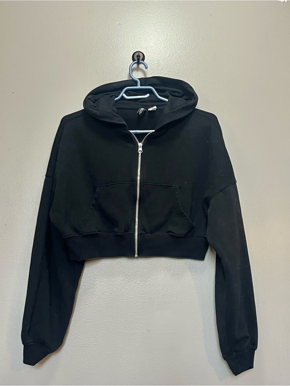 Black Cropped Zip-Up Hoodie
